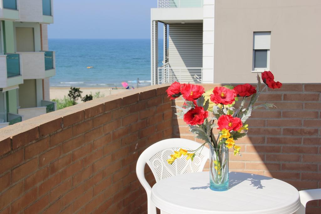 Di Matteo Hotel Розето-дельи-Абруцци Экстерьер фото