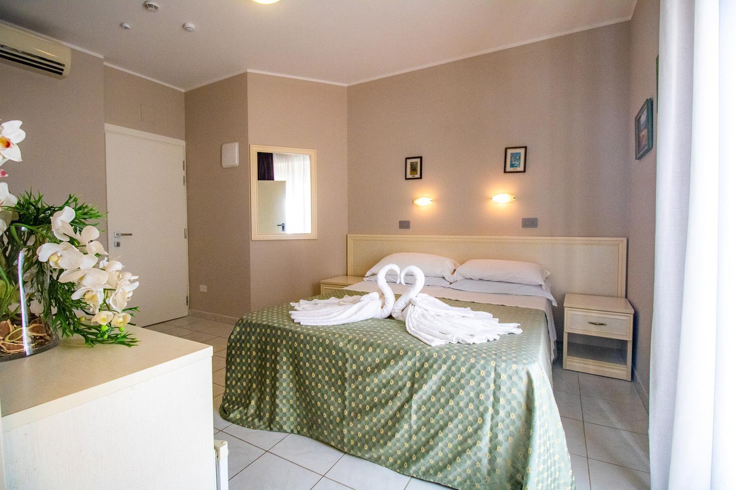 Di Matteo Hotel Розето-дельи-Абруцци Экстерьер фото